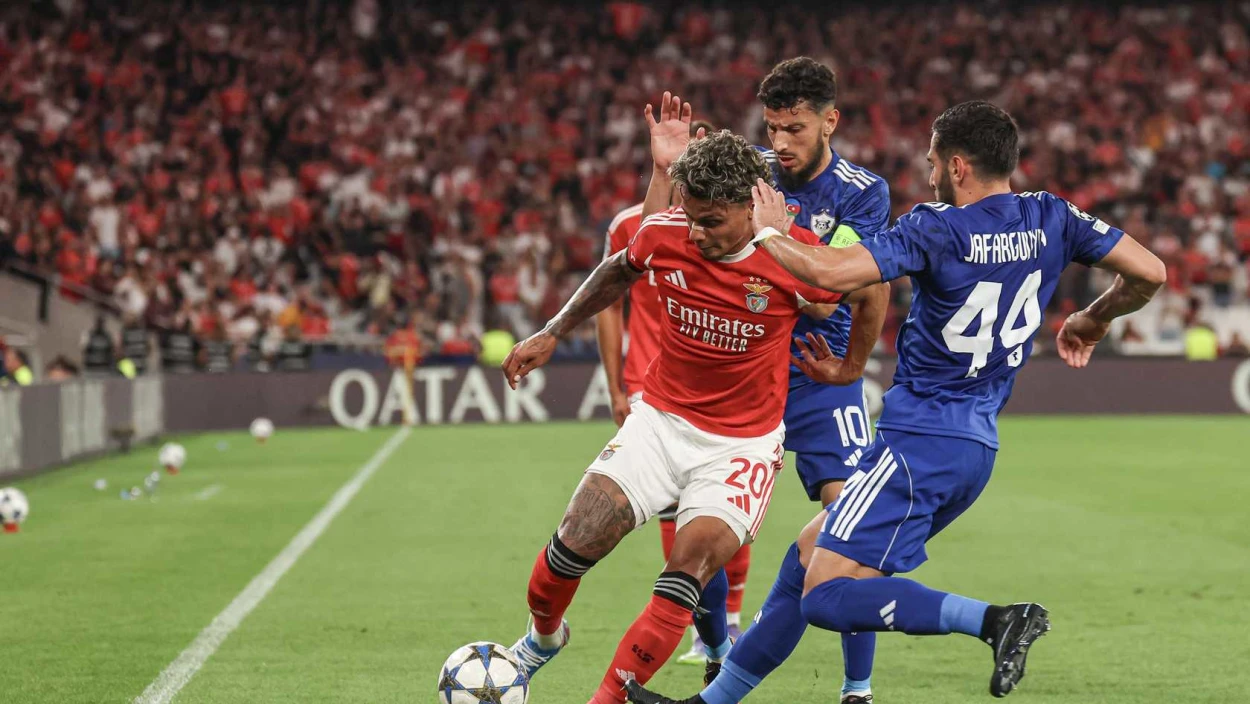 Highlights Benfica Lissabon vs. Qarabag Agdam UEFA Champions League(02)